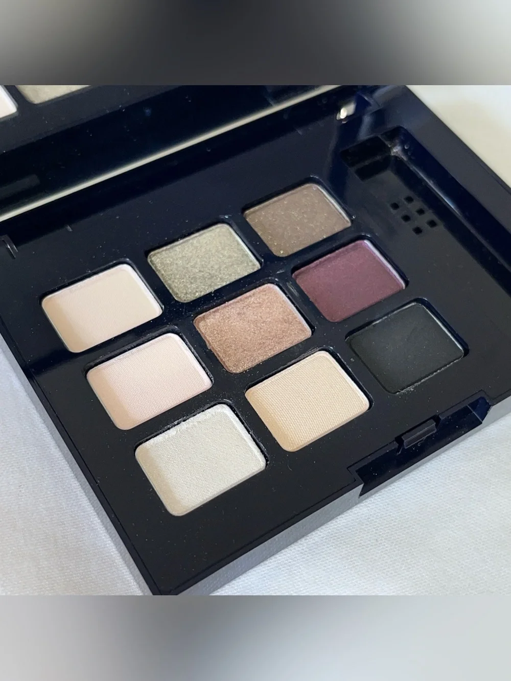 Estee Lauder Pure Color Sculpting Eyeshadow Palette Mascara and Cosmetic Bag